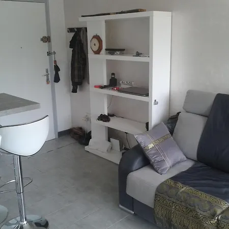 Apartment Ideal Couple *